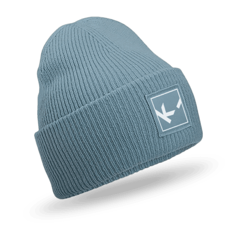 Blaue Strickmütze mit Logo-Label